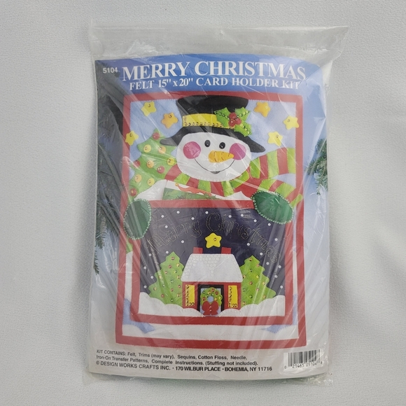 Merry Christmas Felt 15" x 20" Card Holder Kit 5104 By Design Works Crafts Inc - Picture 3 of 9